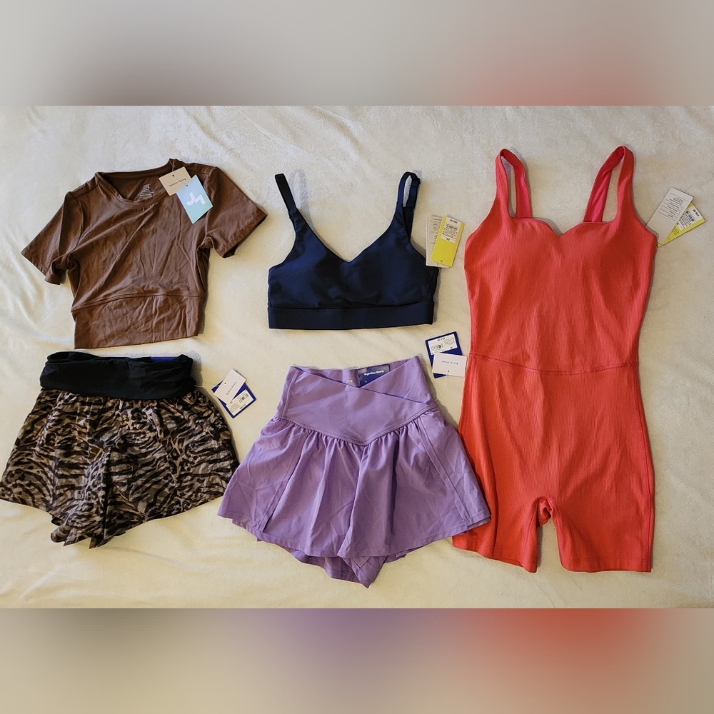 NWT Lot of 5 pieces, size XS, activewear.